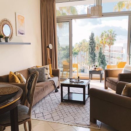 Poseidon'S Luxury Apartment Paphos Esterno foto